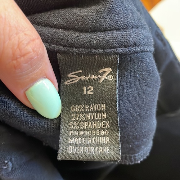 SEVEN 7 women’s stretch PONTE Capri / polished look black back pockets size 12 - Picture 8 of 13